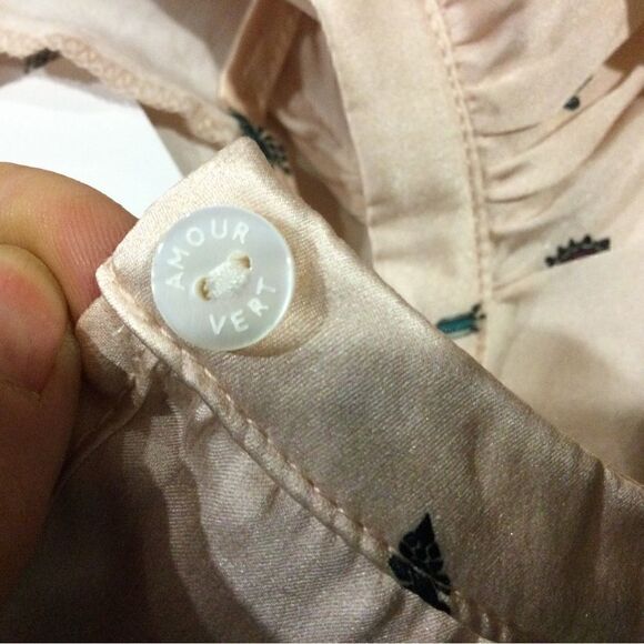 AMOUR VERT Myrtle Vintage Silk Blouse - Picture 6 of 8